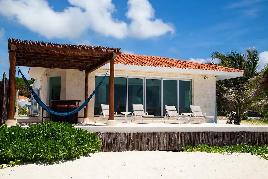 Prázdninový dům Hotel Beach Front House Casa Marmol Playa del Carmen