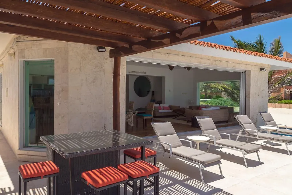Hotel Beach Front House Casa Marmol Playa del Carmen 0*,